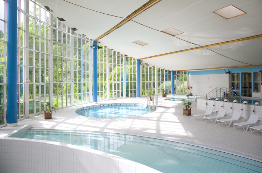 Thermes De Gréoux-les-bains Rue Des Eaux Chaudes 04800 Gréoux-les-bains